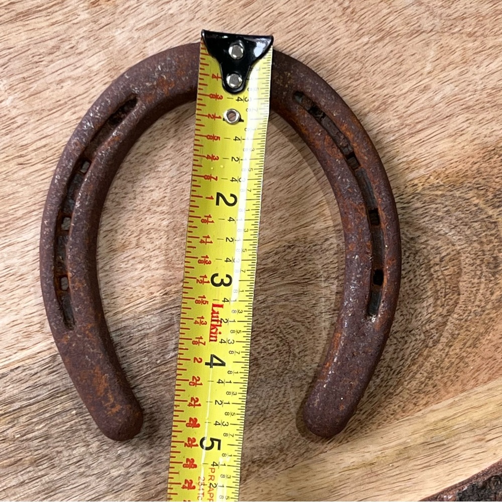 Vtg Rustic Horse Shoe Decor - Picture 7 of 8